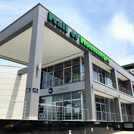 Top-Top Podgorica Luaran gambar